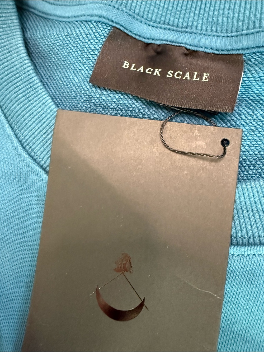 BLACK SCALE - Picture 7 of 7